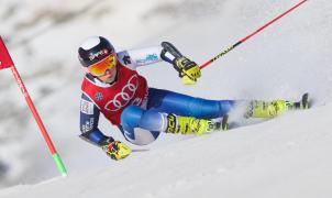 Se presenta el primer equipo femenino de esquí privado de España