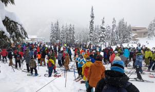 Vail Resorts vendió 2,1 millones de forfaits, pero no “da la talla” para atender a los esquiadores