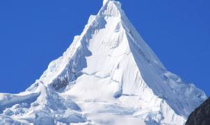 3 montañeros fallecen sepultados por una avalancha en los Andes de Perú