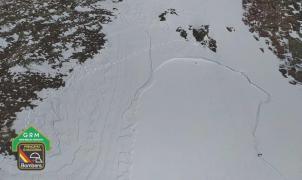 Andorra: Vídeo GoPro del alud de placa que ha arrastrado hoy a dos esquiadores en Tristaina