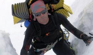 El viento y la nieve dificulta la búsqueda del montañero andaluz en el Cervino