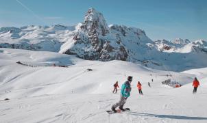 Aramón celebra las Uvas del mundo. Desde el mediodía, los esquiadores podrán festejar el nuevo año