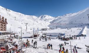 Astún y Candanchú invierten dos millones de euros en mejoras para la temporada de esquí