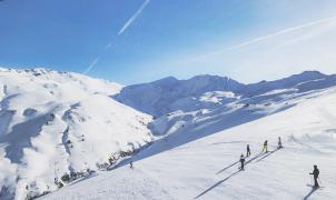 Desde este viernes, los aragoneses de las 3 provincias podrán esquiar en Astún