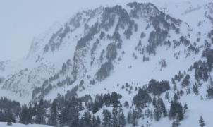 Fallece un esquiador vigués en una pista cerrada de Baqueira Beret
