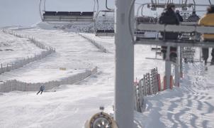 La Covatilla abrirá un invierno más esperando una modernización de la estación de esquí que no llega