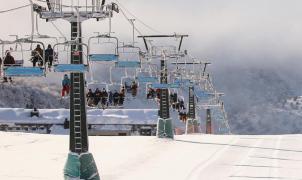Los precios para esquiar en Argentina vuelven a dispararse por encima del 200%