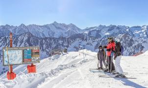 Cauterets despide la temporada de esquí el domingo con hasta dos metros de nieve