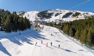 Competiciones, aprés-ski y 230 km esquiables en las estaciones de Aramón