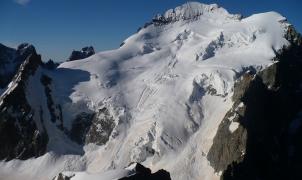 Una mortal avalancha en los Alpes sepulta y se lleva la vida de siete montañeros