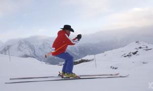 Vídeo: ¿Recordáis los increíbles esquís de 4 metros de largo de Art Furrer?