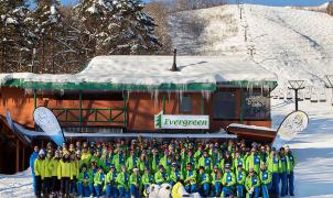 ¿Quieres trabajar en escuelas de esquí de Japón? Hay empleos para extranjeros