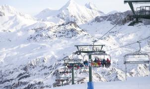 Las estaciones de Aramón afrontan su mejor fin de semana con 200 km de pistas y nieve polvo