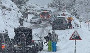 El caos de Benasque a Cerler por la nieve pone en evidencia la necesidad del telecabina