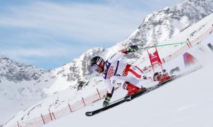 Un Hirscher imperial agranda su leyenda con la victoria en el Gigante de St. Moritz