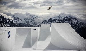 Queralt Castellet y Josito Aragón disputarán el sábado el Big Air Copa del Mundo de Milán