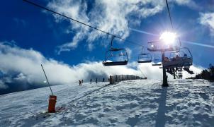 Las estaciones de FGC superan las cifras de esquiadores del puente de 2021