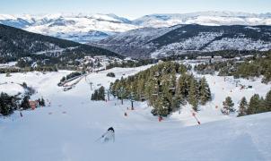 Balance satisfactorio de las estaciones de FGC con más de 46.000 esquiadores durante el Puente