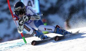 Lara Gut se adjudicó el descenso de Saint Moritz y Carolina Ruiz finalizó séptima