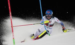 Shiffrin gana el slalom de Schladming y supera el récord del legendario Stenmark
