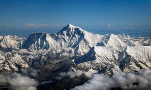 Los atascos en la cima no impedirán que se construya la primera carretera al Everest