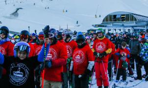 Empieza la temporada de esquí en Nueva Zelanda y Australia con nieve, esquiadores e incertidumbre