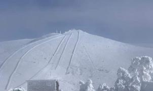 Madrid rebaja el alquiler del suelo público para mantener el esquí en Navacerrada