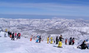 Japón abrirá sus estaciones a profesores de esquí y snowboard de todo el mundo