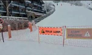 Vallnord cierra los circuitos de "skimo" de Arinsal por riesgo de aludes y algunos esquiadores hacen caso omiso