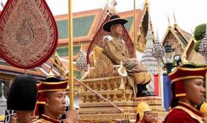 El rey de Tailandia se confina con sus 20 concubinas en un hotel de lujo en los Alpes