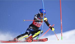 Shiffrin vuelve a ganar y asegura el Globo de Cristal de slalom tras seis semanas de baja