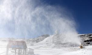 Sierra Nevada arranca los cañones de nieve producida tras la última nevada