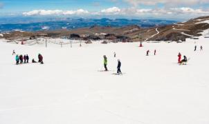 Sierra Nevada ofrecerá esquí y paella gratis el domingo 1 de mayo para despedir temporada