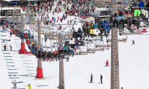 La Semana Santa de Sierra Nevada culmina con más de 85.000 esquiadores