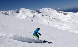 Sierra Nevada llega al fin de semana con hasta 3 metros de nieve y 103 km esquiables