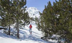 700 practicantes de esquí de montaña y raquetas han comprado el forfait Andorra Natura