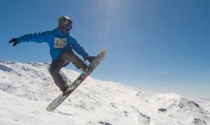 Sierra Nevada instala la nueva pista de Ski & Snowboard Cross en el Sulayr