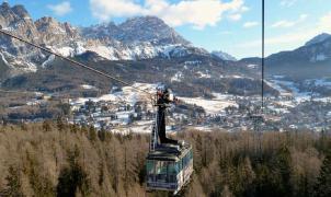 Cortina d'Ampezzo sustituye uno de los teleféricos más emblemáticos, con 50 años de antigüedad