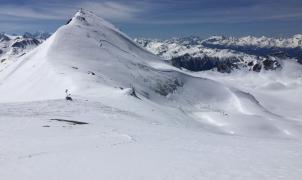 Mueren dos esquiadores por las heridas causadas por una avalancha en Suiza