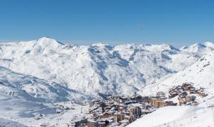 Las estaciones de esquí francesas seguirán cerradas hasta finales de enero