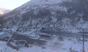 Primer fin de semana de esquí en las pistas asturianas la temporada 2014/15