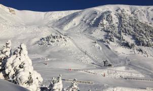 Buena parte del Pirineo ya tiene nieve, solo falta la movilidad para poder abrir las estaciones de esquí