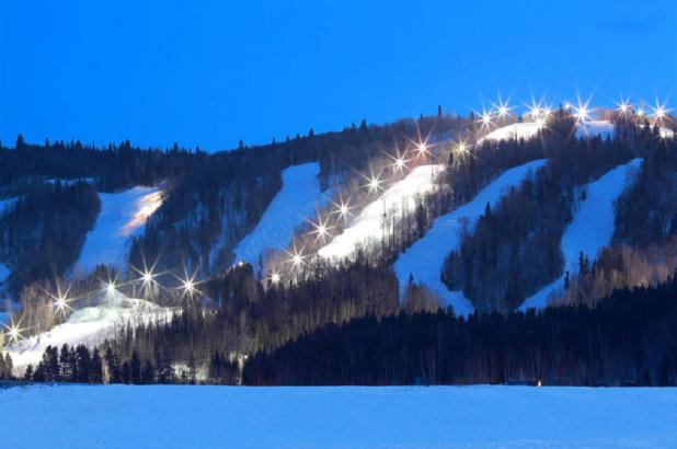 Esquí nocturno en Mont Lac-Vert