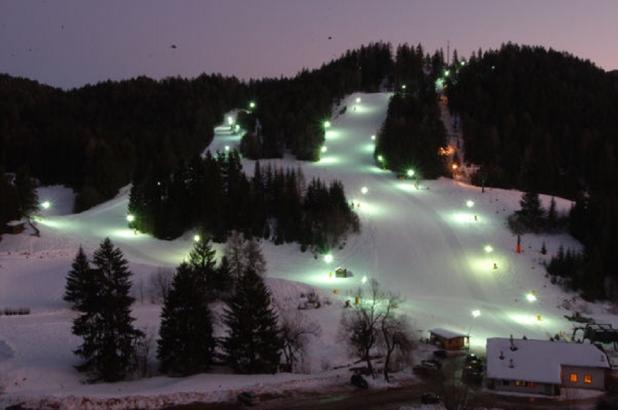 Esquí nocturno en Predaia