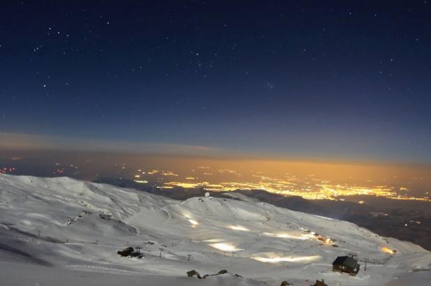 Imagen nocturna en Sierra Nevada, de whatstudio