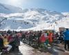 El buen tiempo y las numerosas actividades llenan de esquiadores las pistas del grupo Aramón
