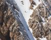 Aventura de Snowmads by RedBull esquiando en el Irán más remoto