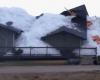 Espectacular ola de hielo arrasa casas en localidades de Canadá y EEUU