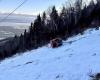 La caída de una cabina obliga a cerrar una estación de esquí de Canadá