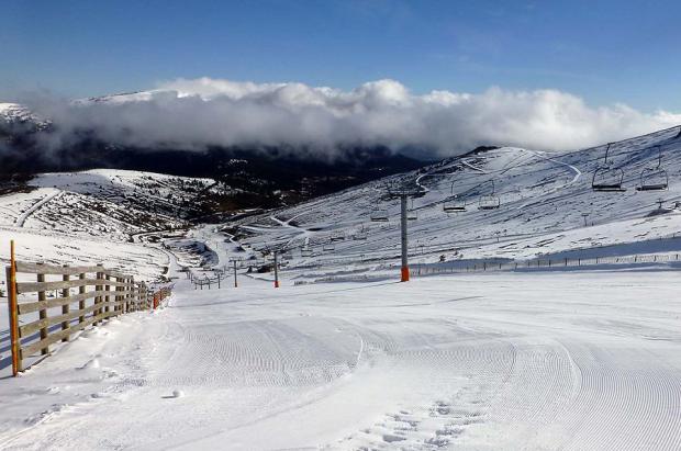 Valdesquí, la estación de esquí y snowboard de la Gran Urbe madrileña